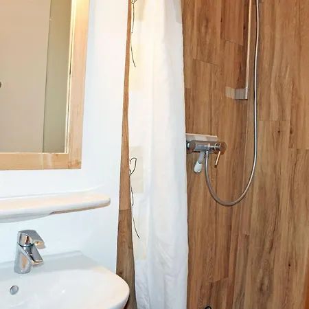 Appartementhaus Auf Moenchgut Apartman Thiessow