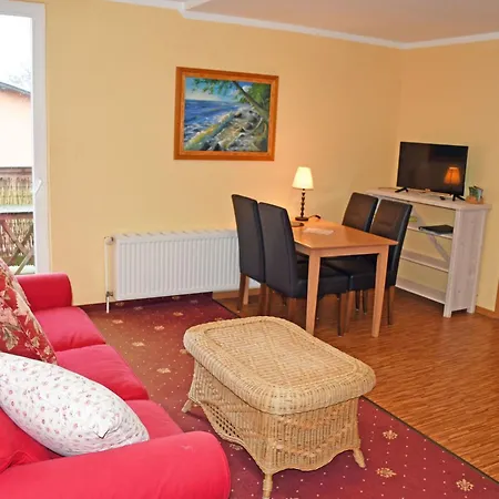 Appartementhaus Auf Moenchgut * Thiessow